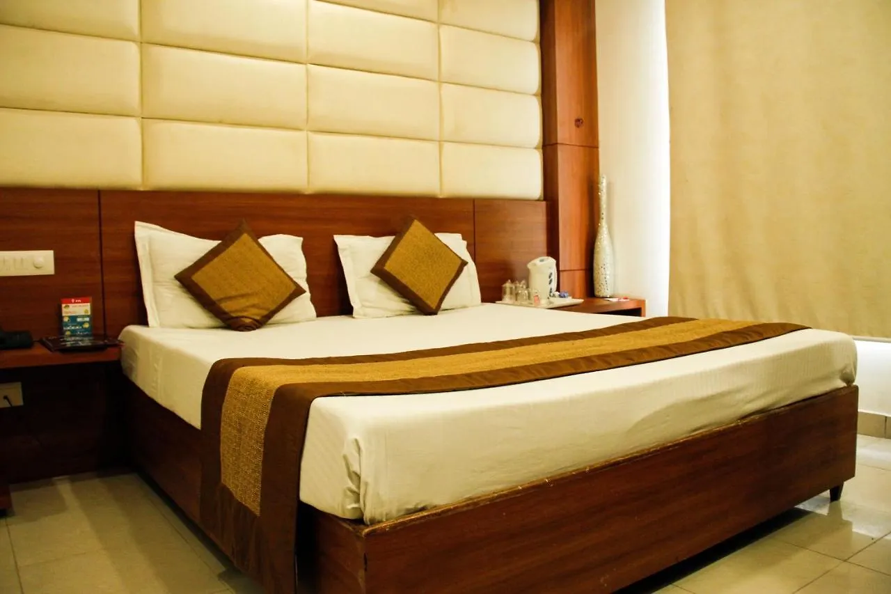 Oyo 495 Hotel Chaupal Gurgaon