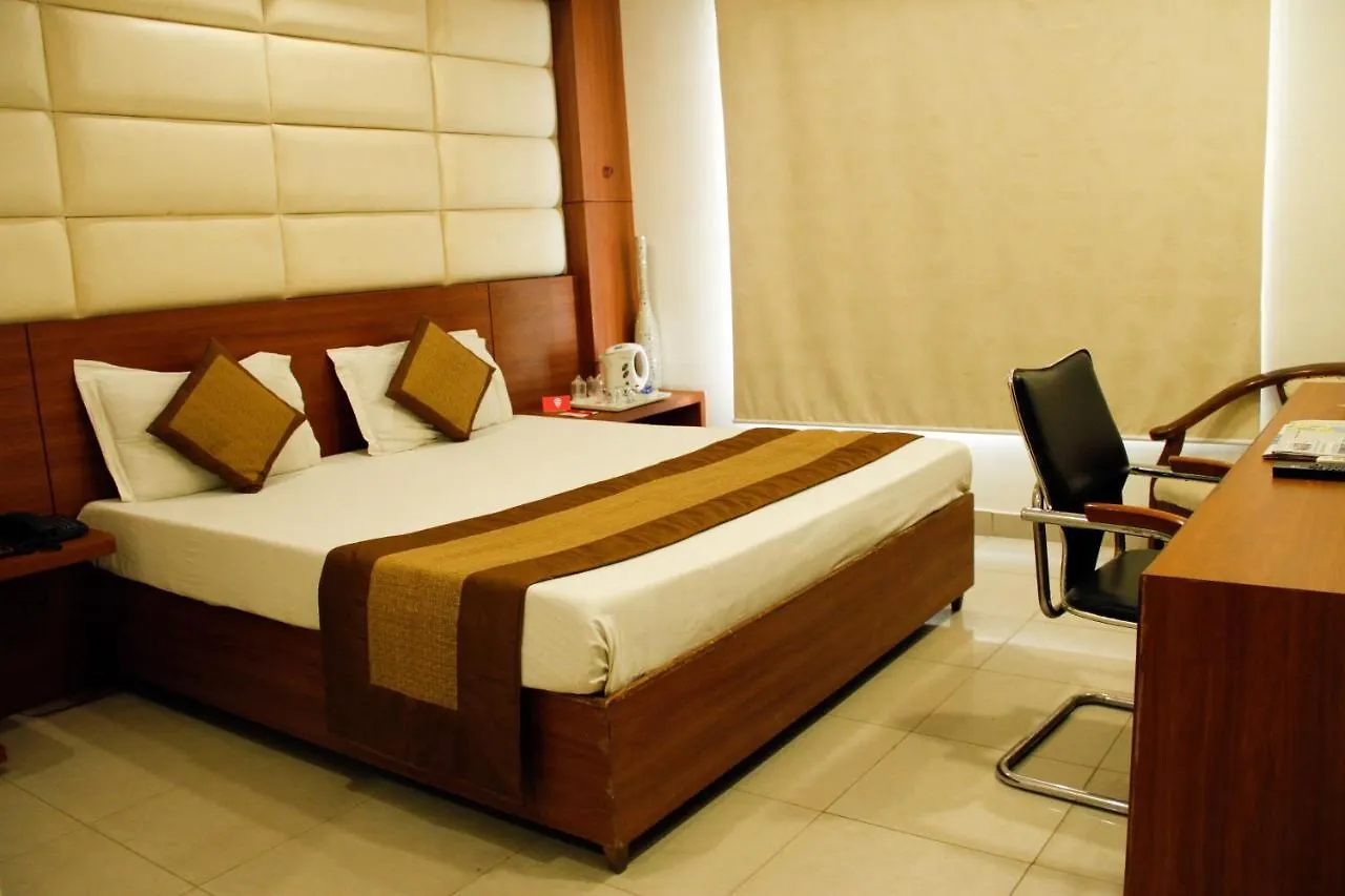 Oyo 495 Hotel Chaupal Gurgaon